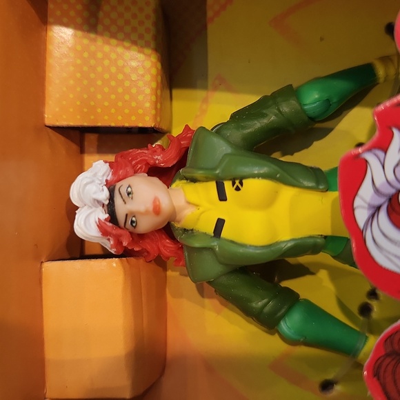 X-Men '97 Marvels "ROGUE" Nib - Picture 5 of 8